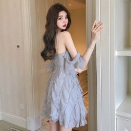 夏季新款甜美性感吊带裙子很仙的法国小众收腰礼服连衣裙 夏季新款甜美性感吊带裙子很仙的法国小众收腰礼服连衣裙